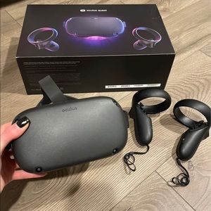 Oculus Quest All In One 64 gigabytes